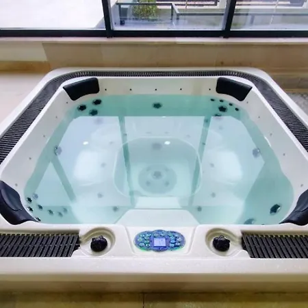 Appartamento Blaxy - Pool & 50m De Plaja