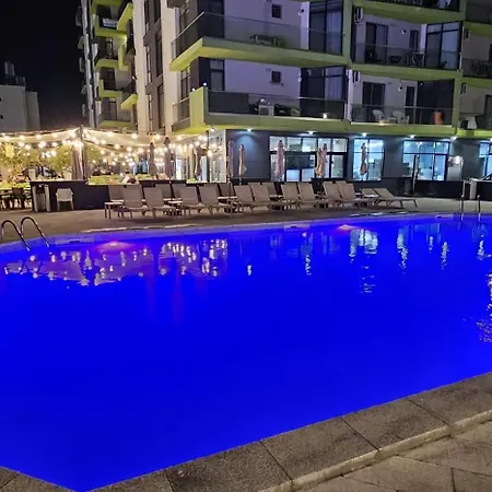 Appartamento Blaxy - Pool & 50m De Plaja *
