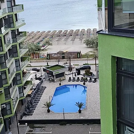 Blaxy - Pool & 50m De Plaja * Năvodari